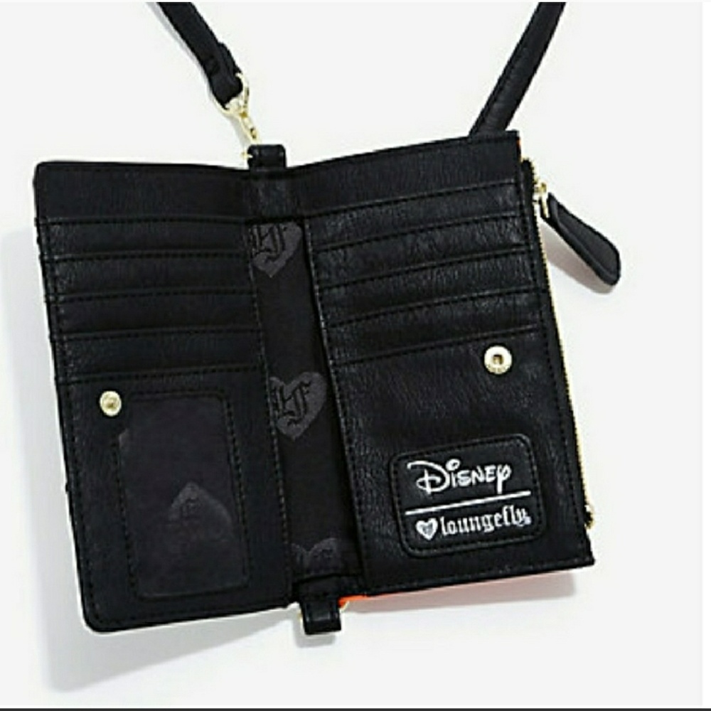 SOLD Big Hero 6 Baymax Cross Body Wallet Bag - Picture 2 of 7